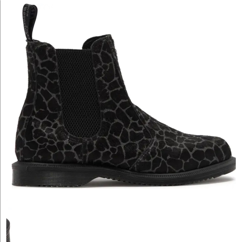 Dr MARTENS FLORA HAIR ON Black Grey Boot Size:7 - Picture 6 of 11